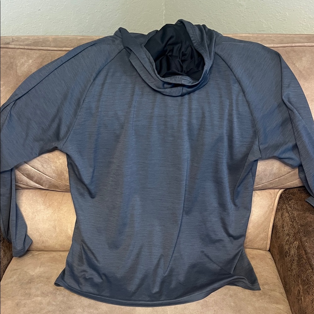 Under Armour Grey Pullover - Picture 5 of 5